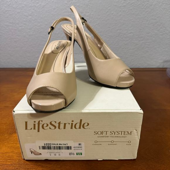 LifeStride Women's Teller Slingback Pump Taupe 8.5W - Picture 1 of 9